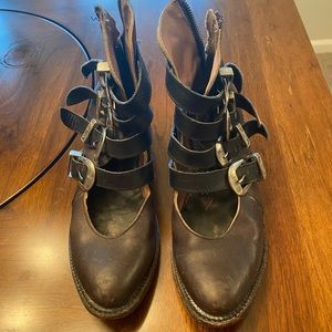 FreeBird Shoes Like New